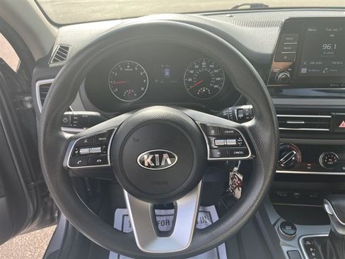 Used 2021 Kia Seltos LX AWD/4WD image 18