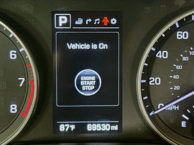 Used 2017 Hyundai Elantra Limited w/ Limited Tech Package 04 FWD image 13