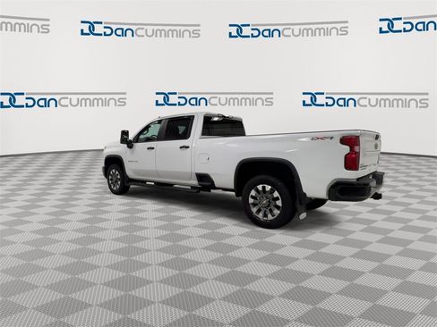 Used 2024 Chevrolet Silverado 2500 Custom w/ Custom Value Package image 6