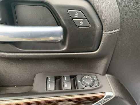 Used 2021 GMC Sierra 1500 SLE w/ Preferred Package image 12