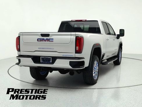 Used 2022 GMC Sierra 3500 Denali w/ Denali Ultimate Package AWD/4WD image 7