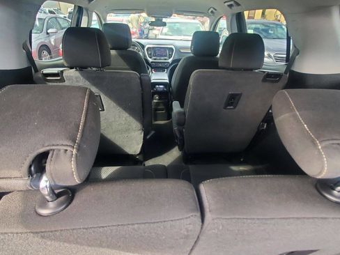 Used 2021 GMC Acadia SLE w/ Driver Convenience Package image 25