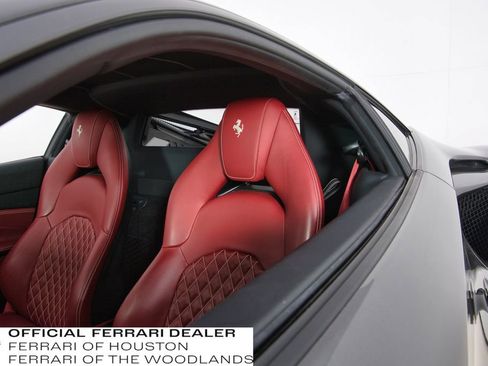 Used 2020 Ferrari F8 Tributo image 36