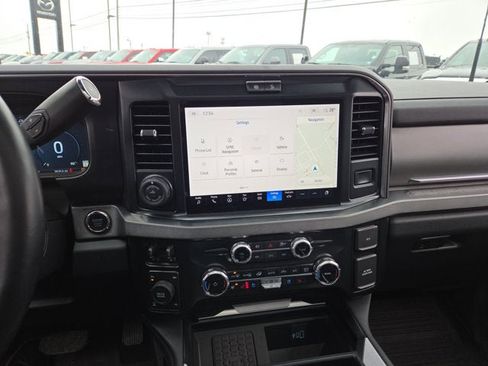 Used 2025 Ford F250 Platinum image 17
