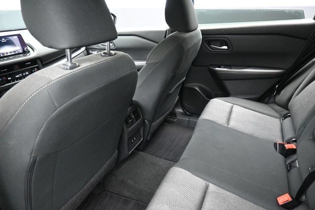 Used 2024 Nissan Rogue SV FWD image 24