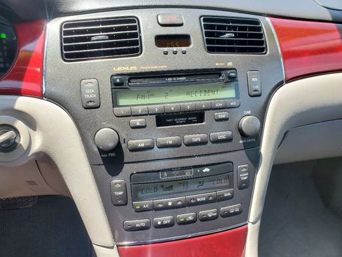 Used 2004 Lexus ES 330 FWD image 20