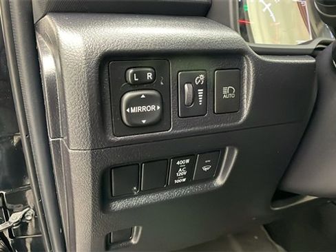Used 2023 Toyota 4Runner SR5 Premium image 11