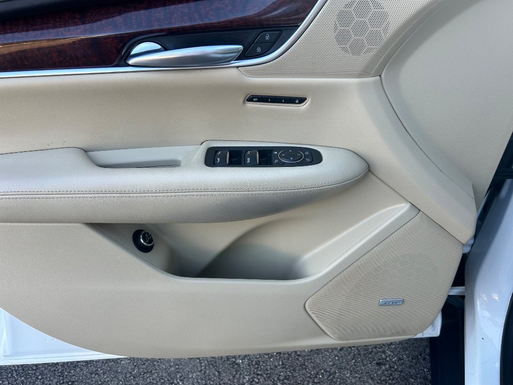 Used 2019 Cadillac XT5 Premium Luxury AWD/4WD image 11