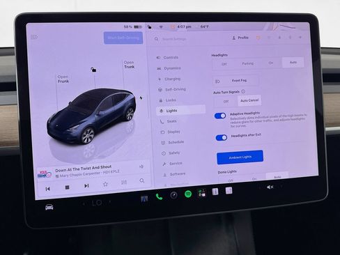 Used 2024 Tesla Model Y Long Range AWD/4WD image 27