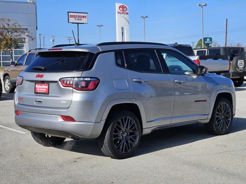 Used 2023 Jeep Compass Limited image 12