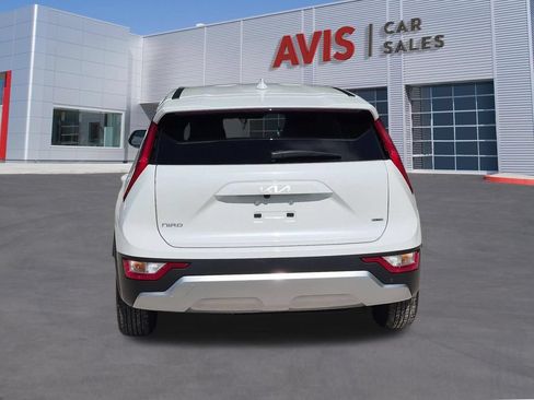 Used 2025 Kia Niro LX FWD image 7