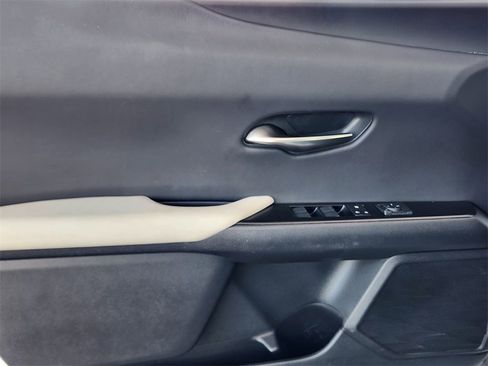 Used 2021 Lexus UX 250h w/ Premium Package image 22