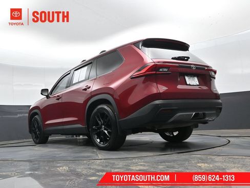 Used 2024 Toyota Grand Highlander AWD image 47