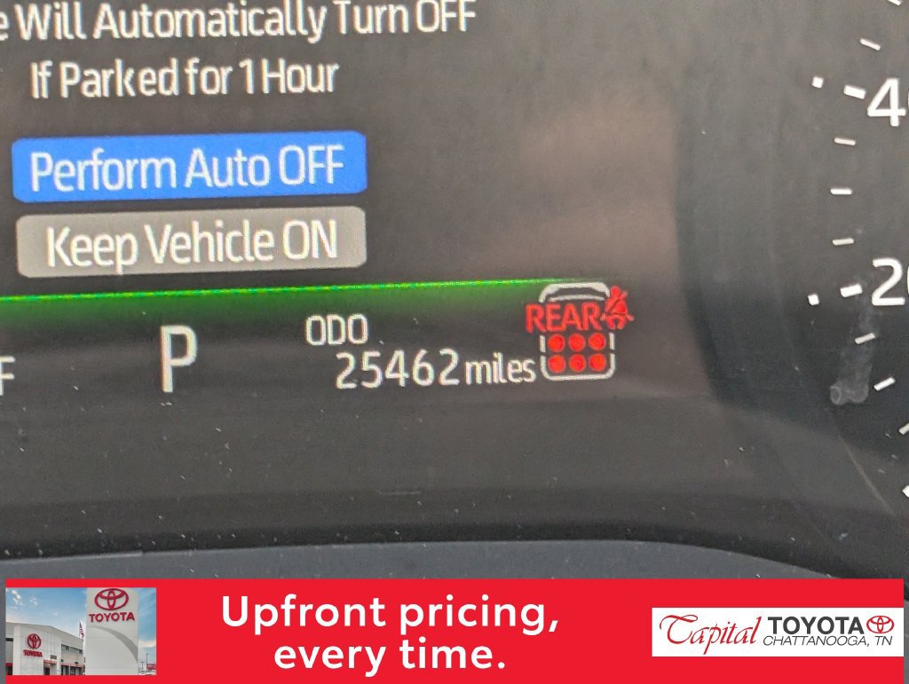 Used 2026 Toyota Sienna XLE FWD image 22