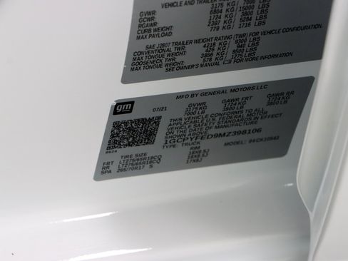 Used 2021 Chevrolet Silverado 1500 LT Trail Boss w/ Convenience Package II image 34