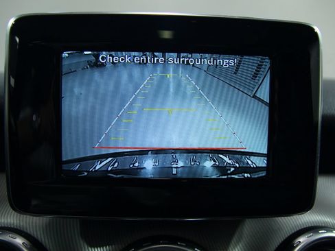 Used 2015 Mercedes-Benz GLA 250 4MATIC image 12