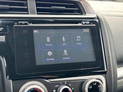 Used 2015 Honda Fit EX image 17