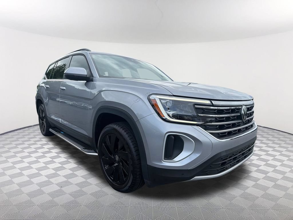 Used 2024 Volkswagen Atlas SE FWD image 3