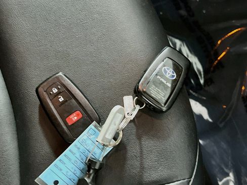 Used 2017 Toyota Prius Four w/ Advanced Technology Package FWD image 36