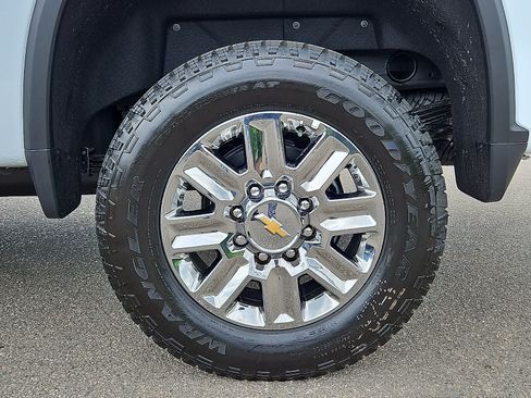 New 2026 Chevrolet Silverado 2500 High Country w/ Technology Package AWD/4WD image 7