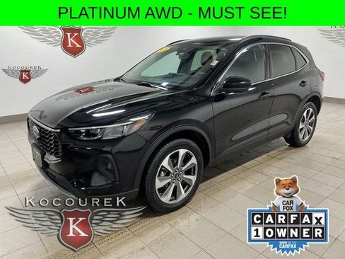 Used 2024 Ford Escape Platinum image 3