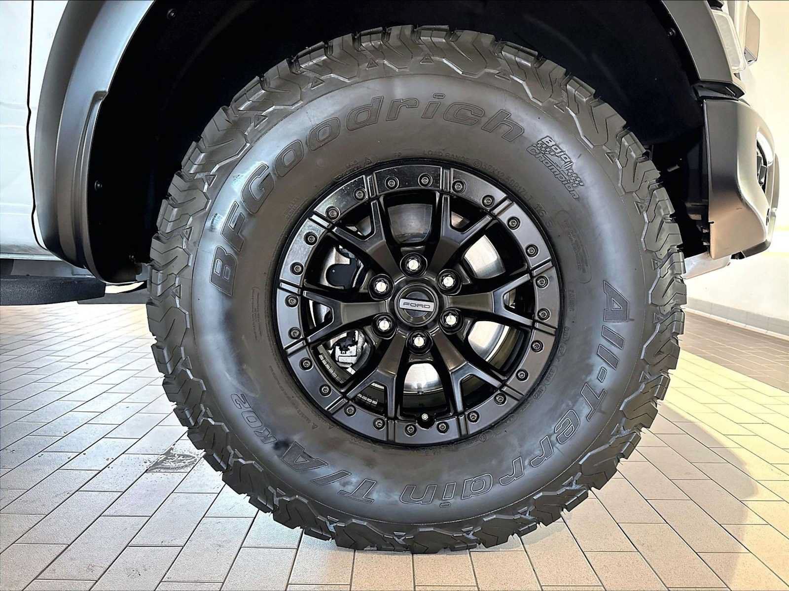 Used 2023 Ford F150 Raptor w/ Equipment Group 802A Raptor R AWD/4WD image 14