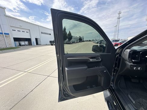 Certified 2025 GMC Sierra 1500 SLT w/ SLT Premium Plus Package AWD/4WD image 22