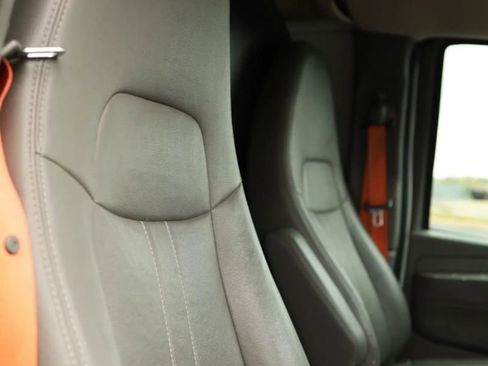 Used 2013 Chevrolet Express 2500 image 40