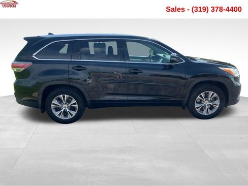 Used 2014 Toyota Highlander XLE AWD/4WD image 6