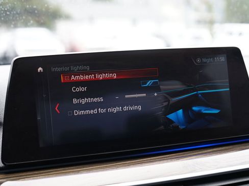 Used 2019 BMW 530e 530e iPerformance w/ Convenience Package image 16