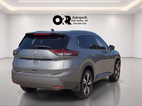 Used 2024 Nissan Rogue SL w/ SL Premium Package FWD image 5