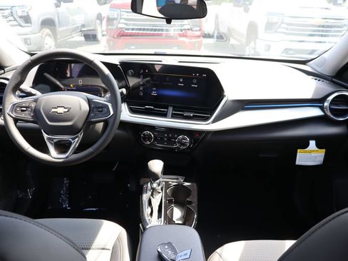 New 2026 Chevrolet Trax LT w/ Driver Confidence Package FWD image 19