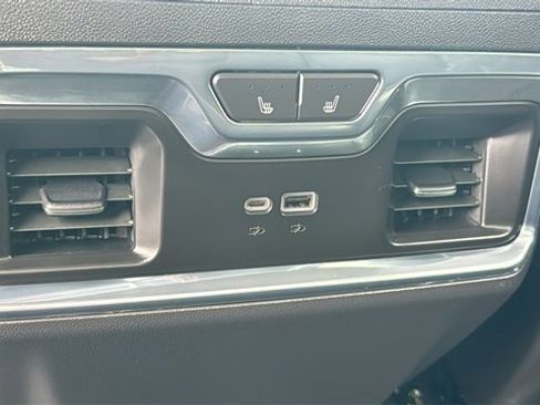 Used 2023 GMC Sierra 1500 SLT w/ SLT Premium Plus Package image 22