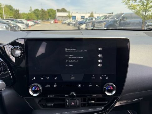 Used 2022 Lexus NX 350 AWD image 25