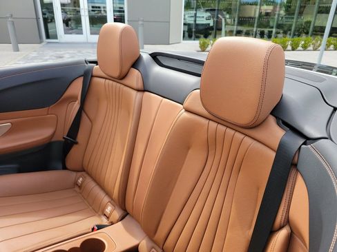 Used 2021 Mercedes-Benz E 450 Cabriolet image 15