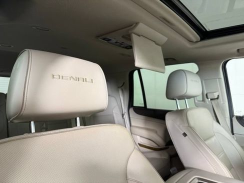 Used 2017 GMC Yukon Denali w/ Open Road Package RWD image 34