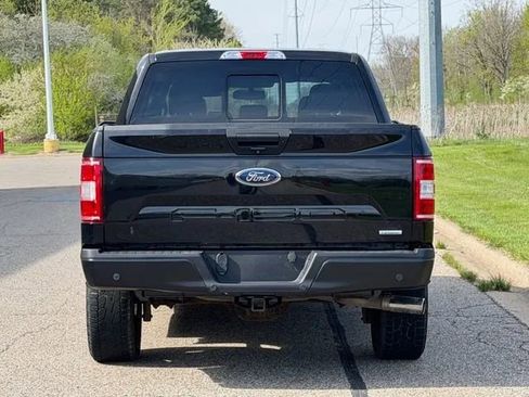 Used 2018 Ford F150 XLT w/ Equipment Group 302A Luxury AWD/4WD image 8