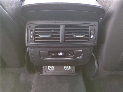 Used 2017 Audi Q7 2.0T Premium Plus w/ Premium Plus Package image 18