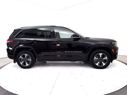 Used 2022 Jeep Grand Cherokee Limited 4xe w/ MOPAR Finishing Package AWD/4WD image 41