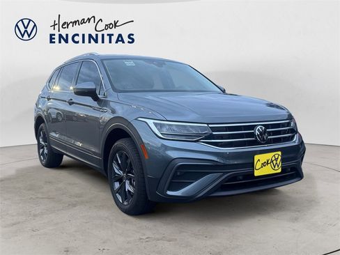 Certified 2023 Volkswagen Tiguan SE image 7