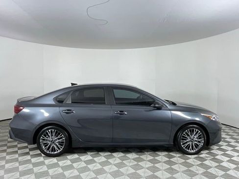 Used 2022 Kia Forte GT-Line w/ GT-Line Technology Package FWD image 4