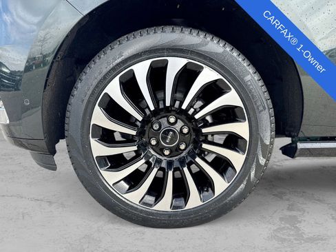 Used 2022 Lincoln Navigator Black Label AWD/4WD image 17