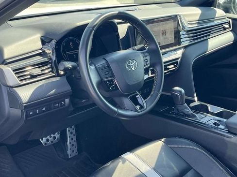 Used 2025 Toyota Camry SE FWD image 12