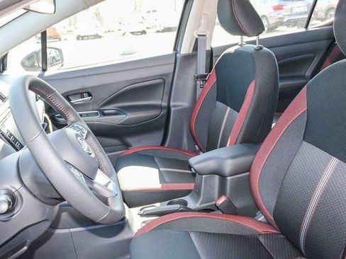 New 2025 Nissan Versa SR w/ Trunk Package image 19