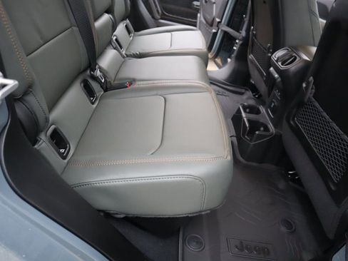 New 2026 Jeep Gladiator Mojave image 15