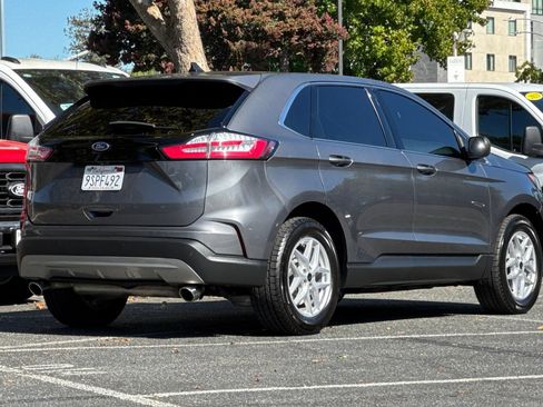 Used 2023 Ford Edge SEL AWD/4WD image 4
