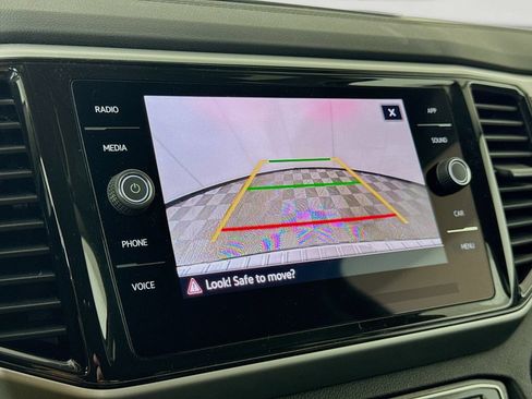 Certified 2023 Volkswagen Atlas SE AWD/4WD image 17