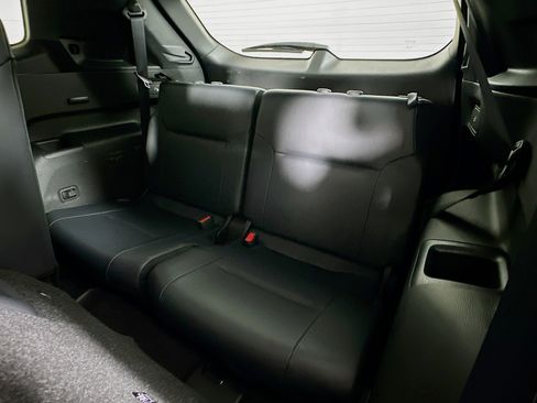 Used 2024 Mitsubishi Outlander SE image 29