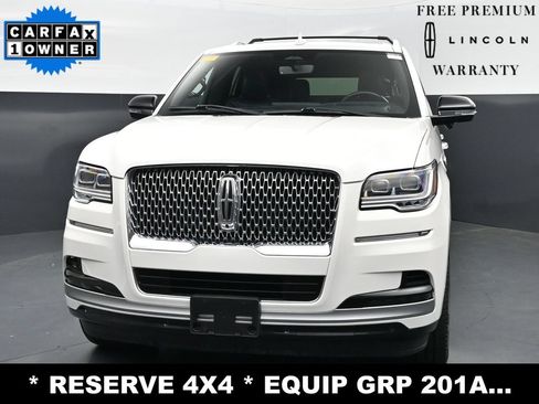 Used 2022 Lincoln Navigator Reserve AWD/4WD image 2