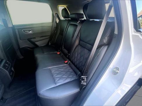 Certified 2025 Nissan Rogue Platinum AWD/4WD image 20